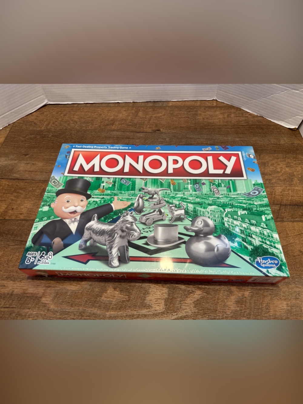 New Monopoly Classic Board Game Hasbro Parker Brothers Complete Ages 8+ 2-6